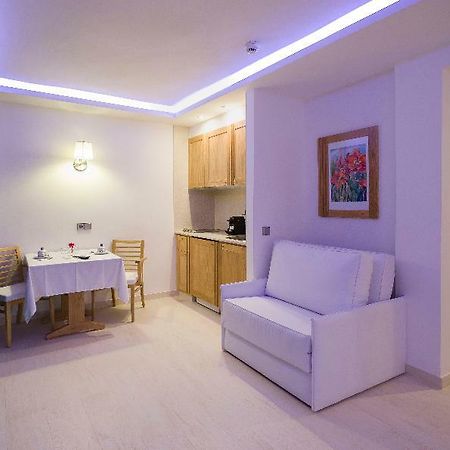 My Way Luxury Ibiza Hotel Playa d'en Bossa Buitenkant foto